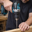 Kit Taladro y Atornillador Profesional 40V Titanium Completo + Maleta, Batería Extra, Base de Carga y Kit de Mechas